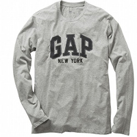 GAPのカットソーです。