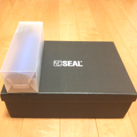 SEALの箱と特典です。